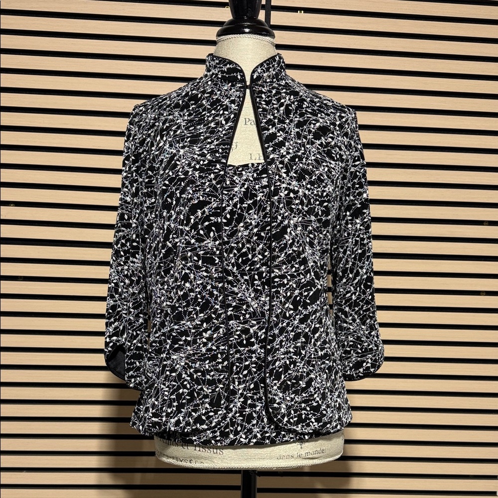 📌 Alex Evenings / Cape-style Vest and Sleeveless Top.